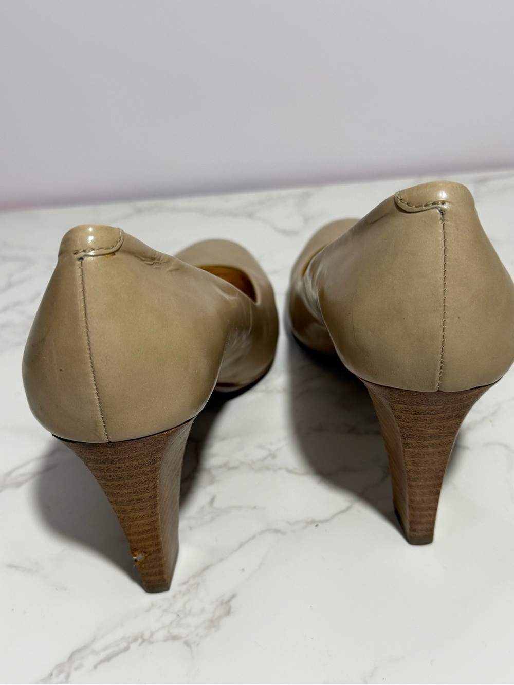 Coach Sheri Classic Women's Taupe Leather Pumps - 7B - Picture 5 of 8